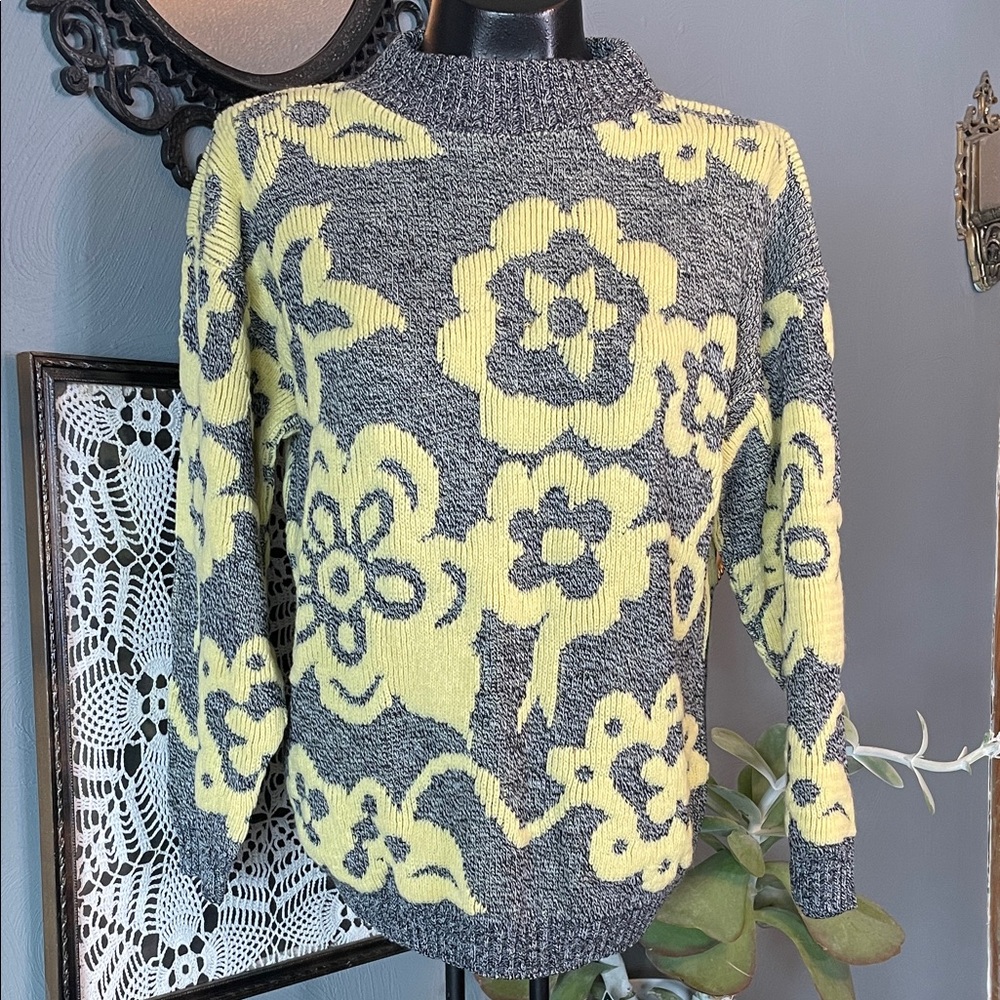 Ariella Floral Knit Sweater - Charcoal and Lemon